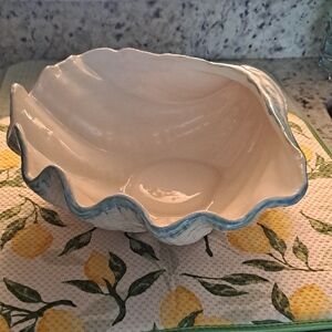 Ceramic Shell-Shaped Bowl in Cream and Light Blue 14"x11"